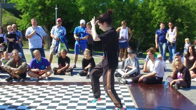 Батлы по брейк-дансу. Нарва, Liikumisfestival. 21.07.2017 смотреть онлайн