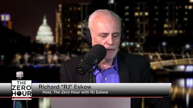 In the Belly of the Beast at CPAC (w/ Kira Lerner) смотреть онлайн