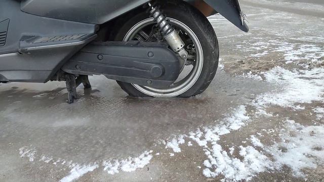 МОТОЦИКЛ ВМЕРЗ В ЛЕД...... смотреть онлайн