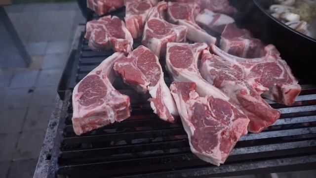 BBQ Cote d'agneau I Сочный рецепт приготовления шашлыка из корейки ягнёнка от Жоржа смотреть онлайн