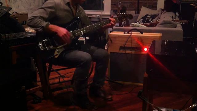 Fender Baritone Special HH.mov смотреть онлайн