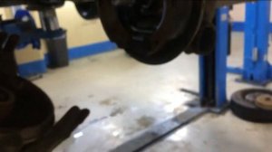 Замена задних тормозных колодок Рено Логан, Логан2, Сандеро, Сандеро2, Симбол, Лада Ларгус