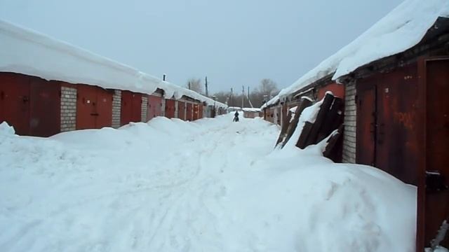 Скутер по снегу смотреть онлайн