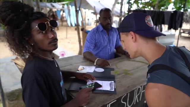 A DAY IN WELIGAMA BEACH (we went surfing in Sri Lanka) смотреть онлайн