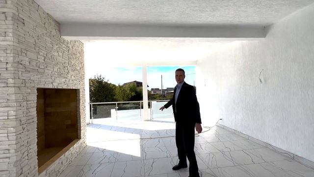 Нереально крутой дом с бассейном и панорамой на море! Новый хайтек с ремонтом, большой участок! смотреть онлайн