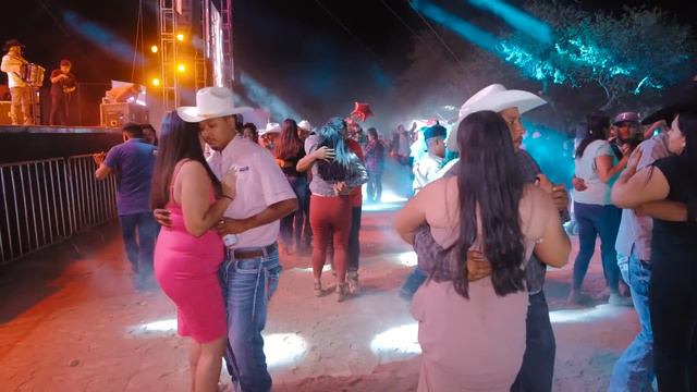 CONTRABANDISTAS PRIMERA PRESENTACION - Baile Completo - Palmar Primero 2023 смотреть онлайн