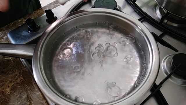 Ленивые пельмени. Так быстро никто их не готовил! смотреть онлайн