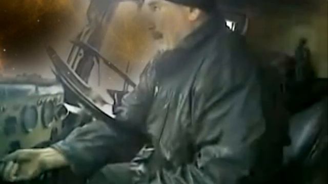 ДАЛЬНОБОЙЩИК ПЕТРОВИЧ 200 ЛЕТ НЕ МЕНЯЛ КОРПУС И ТЕПЕРЬ ПЫТАЕТСЯ СПАСТИСЬ ОТ ДОМИНАТОРОВ смотреть онлайн