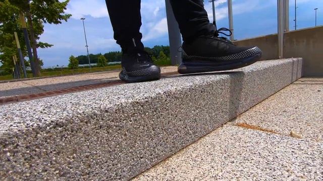 Nike MX 720 818 "Triple Black" ON FEET смотреть онлайн