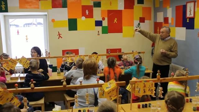Экскурсия в музей деревянной игрушки смотреть онлайн