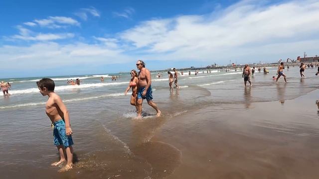 [4K] WALK GRANDE BEACH ?️ Mar Del Plata, Sunny Day ⛅ afternoon Playa Grande Virtual Walking Tour смотреть онлайн
