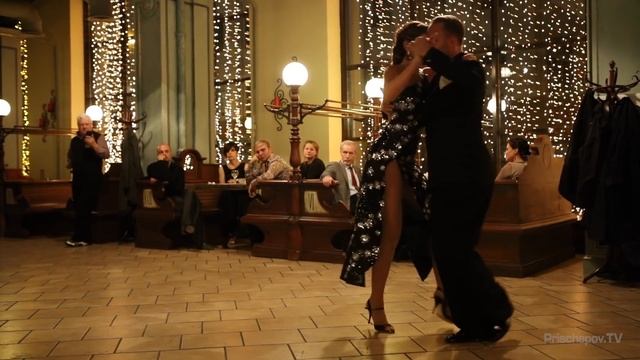 Raquel Greenberg и Frolov Alexandr, Orquesta Osvaldo Pugliese - Sin Palabras (canta Alberto Moran) смотреть онлайн