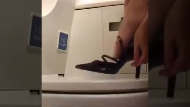 Очень захотелось покурить в самолете смотреть онлайн