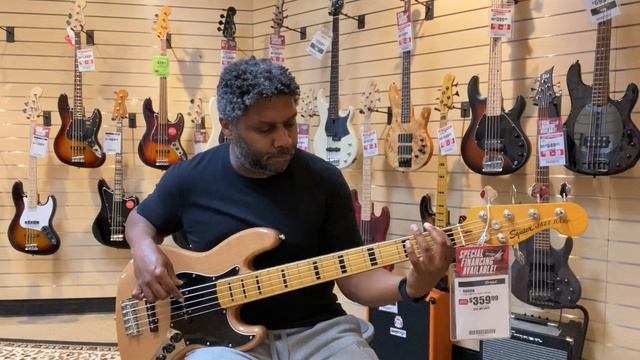 Squier Classic Vibe 70s Jazz Bass V (5-String) смотреть онлайн