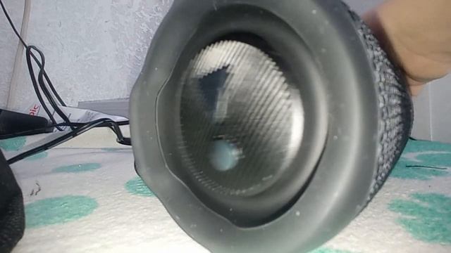 я наверно не буду снимать басс тесты?, зачем я ломаю колонку ради нуля просмотров? смотреть онлайн