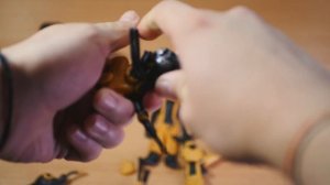 Ломаю фигурки bendy and the ink machine из пластилина