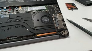 Как смазать шарниры на Xiaomi Notebook Pro 15.6