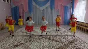 Танцевальный коллектив «Хрустальные звёздочки « г.Мозырь, танец «Масечка»