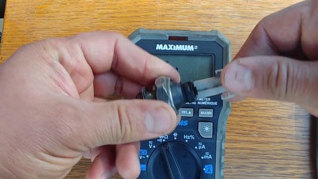 HOW TO TEST AN OIL PRESSURE SWITCH. Everything You Need To Know. смотреть онлайн