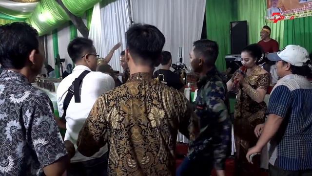 CAMPURSARI SRAGENAN & BANYUWANGIAN - SAMBAL KEMANGI. GETHUK. GRAJAGAN BANYUWANGI - SANGGAR REGITA смотреть онлайн