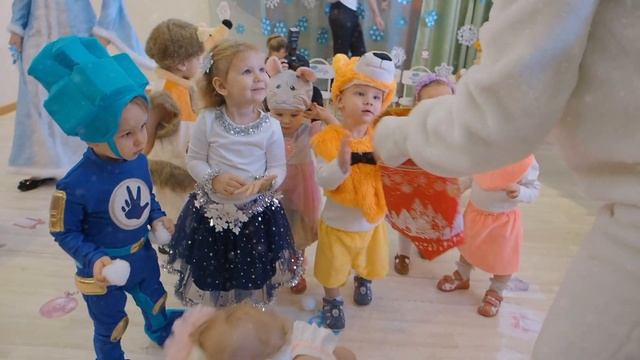 НОВОГОДНИЙ УТРЕННИК 2021 младшая группа. Детский сад "Дети Будущего" (Краснодар) смотреть онлайн