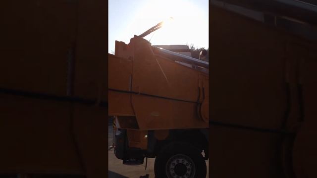 concrete pump 63 meters . Автобетононасос 63 метра . смотреть онлайн