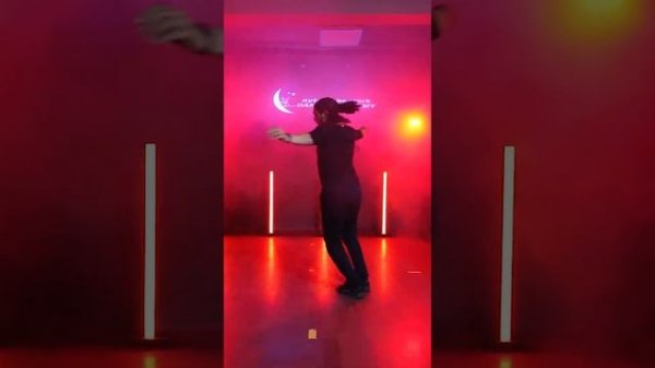 Zeibekiko Show By Murat Çelebi To Zeibekiko Tis Evdokias (Live) Orchestra Akti Pireos