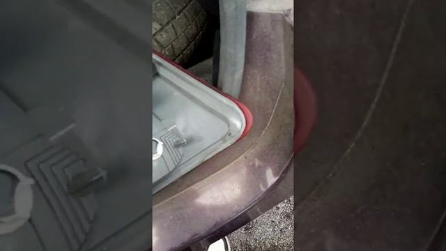 2011 Ford Taurus How To Remove The Taillights And Replace Bulbs смотреть онлайн