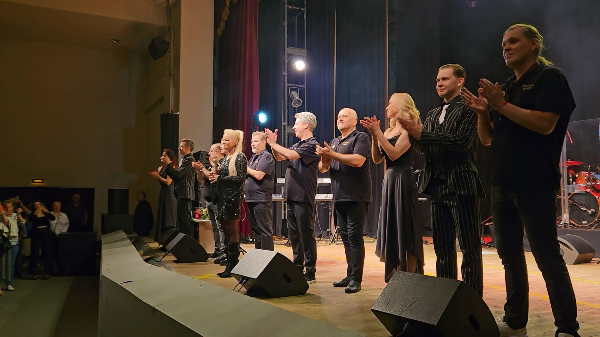 Сольный концерт Ларисы Долиной «Лучшее» в г. Ивантеевка (МО). 17.05.2023 смотреть онлайн