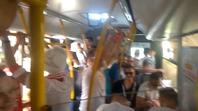 Болельщики в автобусе смотреть онлайн