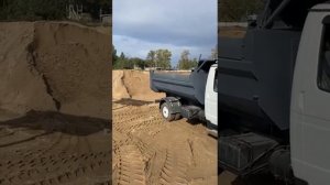 Газ Валдай самосвал.