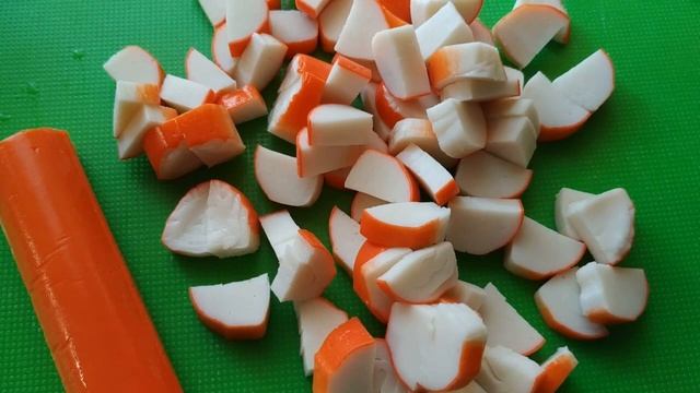 БЕРУ ГРИБЫ КРАБОВЫЕ ПАЛОЧКИ. БОМБИЧЕСКИЙ ВКУС . НЕЖНЫЙ САЛАТ