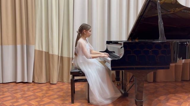 Скорнякова Вероника 10 лет. И.С. Бах Двухголосная инвенция №14, М. Клементи Сонатина ор. 36 №4 3 ч смотреть онлайн