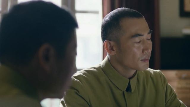 【抗戰電影】特務兩兄弟有暴露風險，良心發現棄暗投明，怎料突然發現同伴屍體⚔️ Kung fu смотреть онлайн