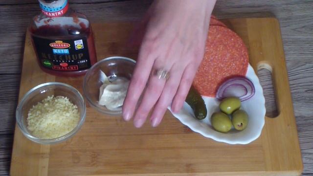 Быстрая Пицца На Сковороде / Кето Рецепт / ПИЦЦА БЕЗ МУКИ ? смотреть онлайн