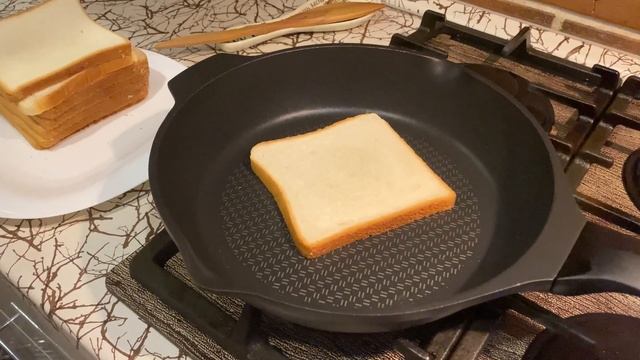 СЭНДВИЧ НА ЗАВТРАК (простой и вкусный рецепт от Димаса) смотреть онлайн