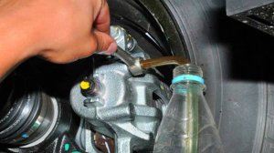 Лучшая ПРОКАЧКА ТОРМОЗОВ с ABS и без.