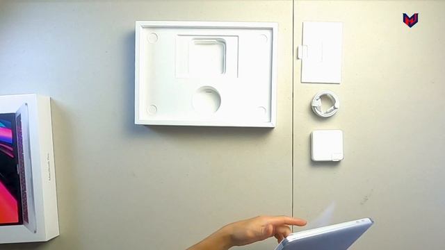 2022 13-inch MACBOOK PRO M2 UNBOXING AND QUICK REVIEW смотреть онлайн