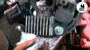 Замена щеток генератора QG16-QG18. Nissan Primera P12