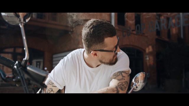 Ovidiu Niculescu M-am impiedicat de tine смотреть онлайн