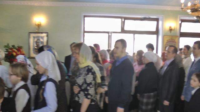 Праздничная Пасхальная Литургия в гимназии «Радонеж». смотреть онлайн