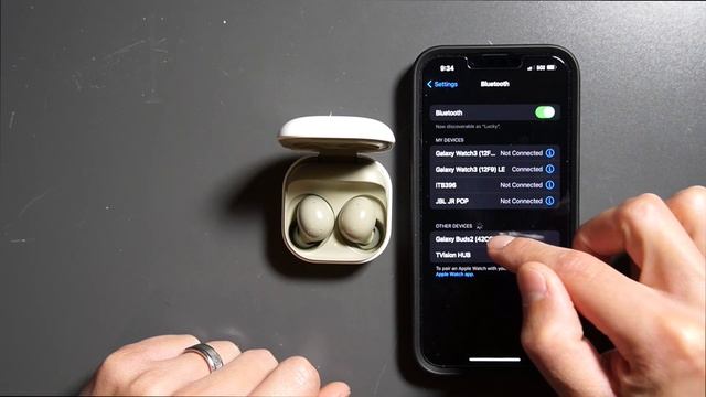 How To Connect Samsung Buds2 with iPhone смотреть онлайн
