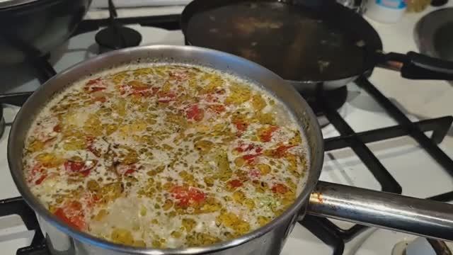 ГОТОВИМ ОВОЩНОЙ СУП С МАКАРОНАМИ смотреть онлайн