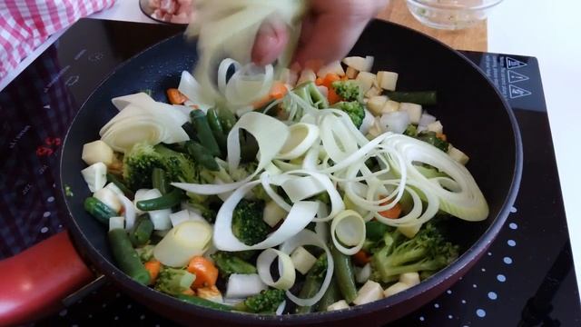 Рецепт поджарки. Куриная поджарка с овощами и травами. смотреть онлайн