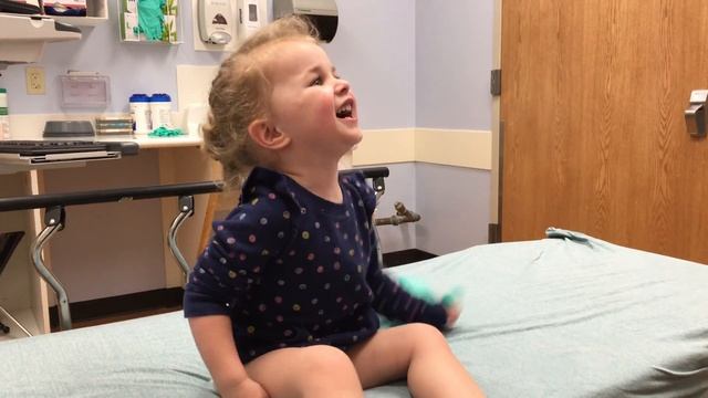 Emergency room fun! смотреть онлайн