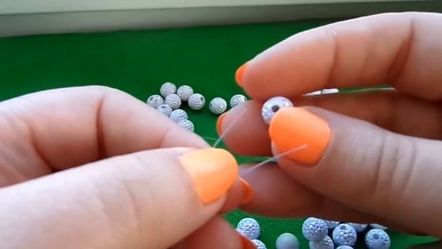 Бисероплетение. Браслет из бисера или бусин для начинающих..mp4