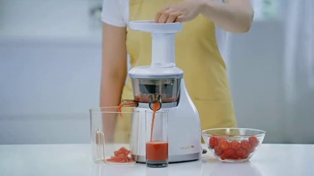 Sokovnik za najbolj zdrave sadne in zelenjavne napitke Hurom HU 400 Tomato смотреть онлайн