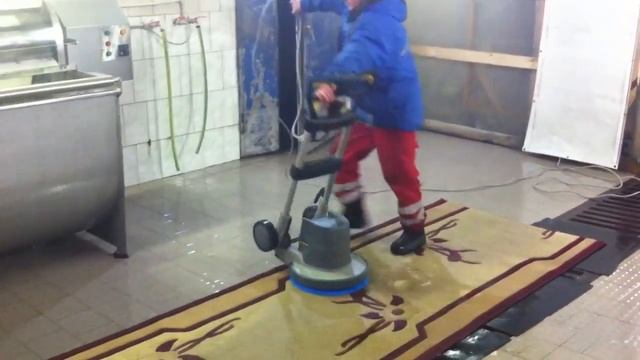 1. Настоящая стирка ковров смотреть онлайн