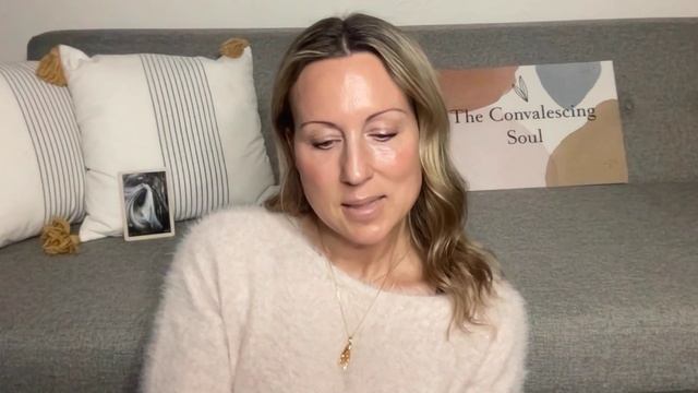 RUMI ORACLE GUIDE BOOK #34 - LAYLA смотреть онлайн
