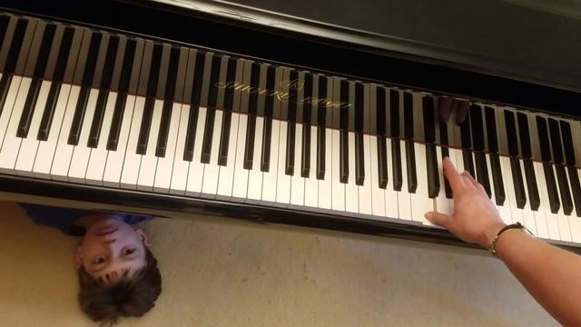 Чудеса абсолютного слуха. Результат занятий, Миша,8.Perfect pitch training 3 notes random & chords. смотреть онлайн